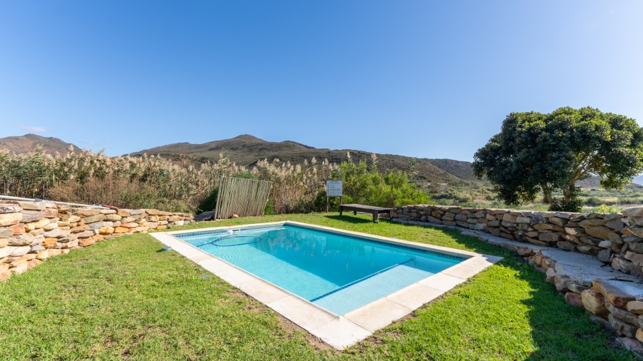 6 Bedroom Property for Sale in Robertson Western Cape
